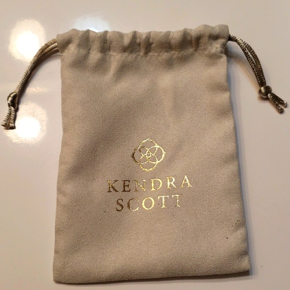 Kendra Scott Lucy Choker - Picture 8 of 11